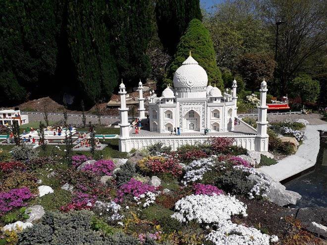 Legoland castle hotel