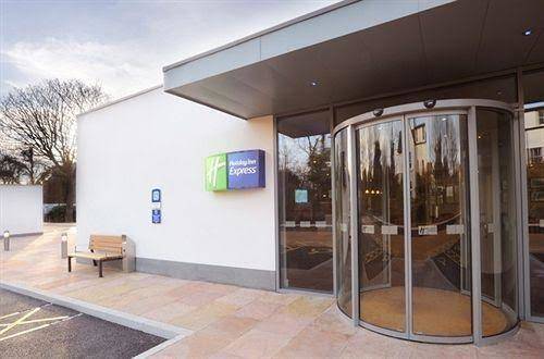Holiday inn express liverpool hoylake