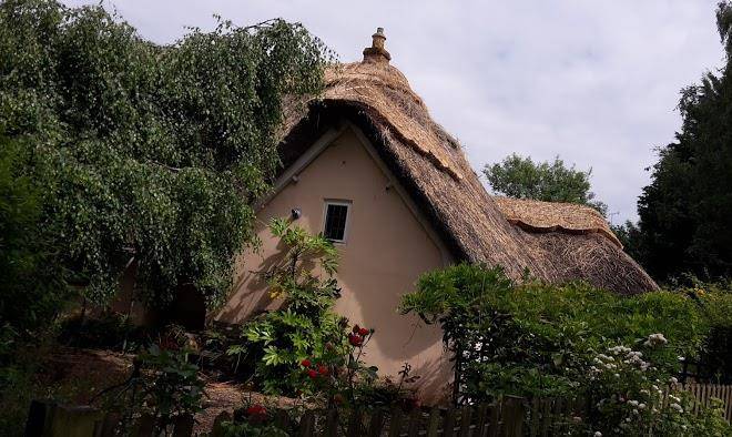 Tudor place