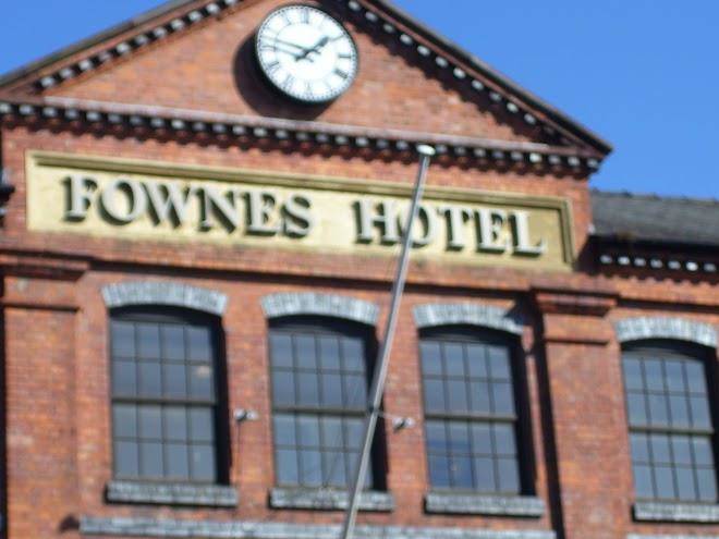 Fownes hotel