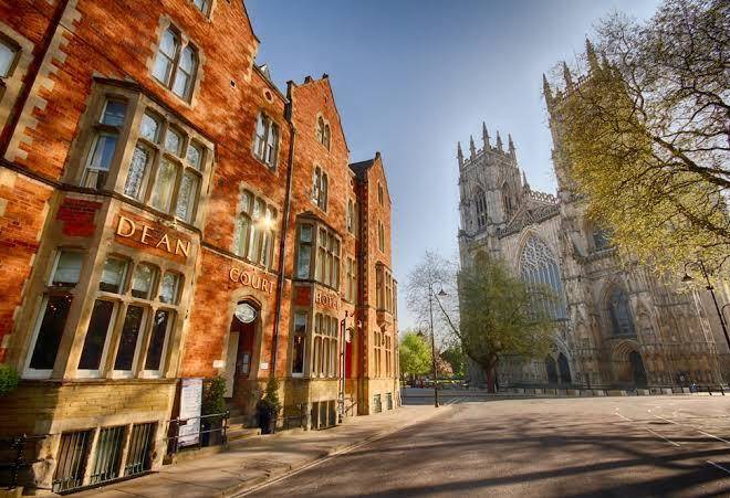 Best western premier collection dean court hotel