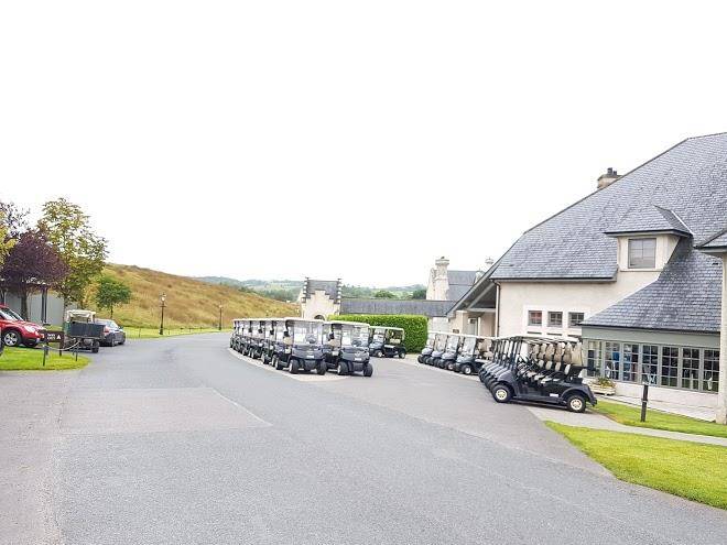 Golfer's gate lodge