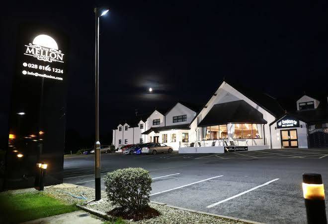 Mellon country hotel