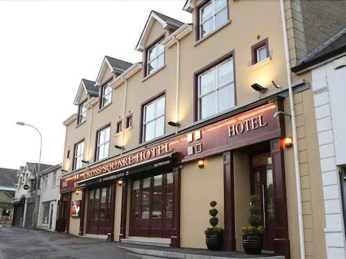 Cross square hotel