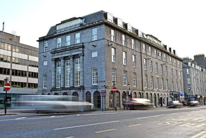 Royal athenaeum suites