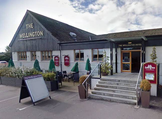 Wellington Hotel Pub & Grill Image