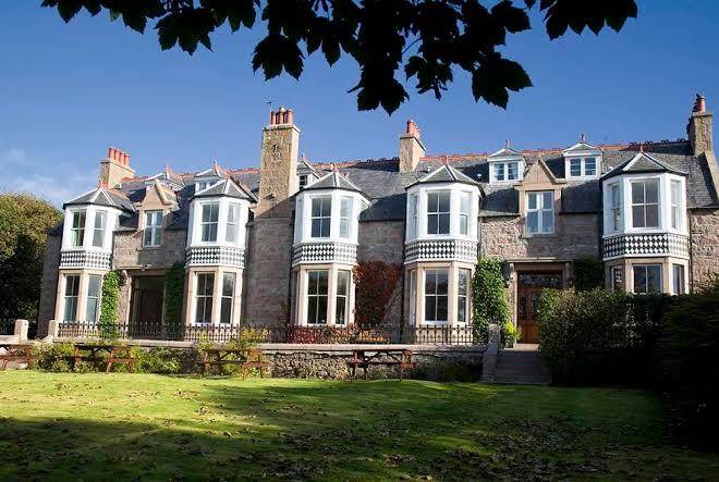 Kilmarnock arms hotel