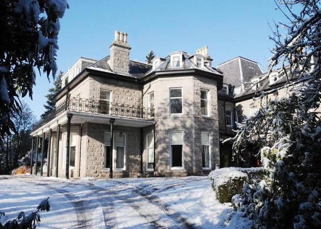 Tor na coille hotel