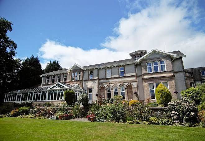 Rosslea hall hotel
