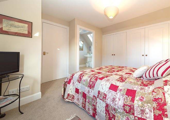 2 goose green mews