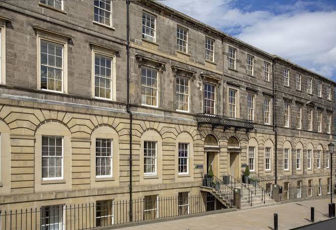 Holiday inn express edinburgh city centre