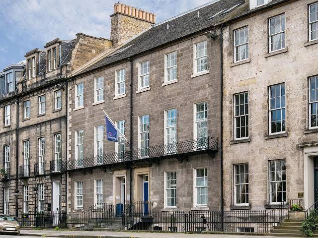 Travelodge edinburgh central queen street