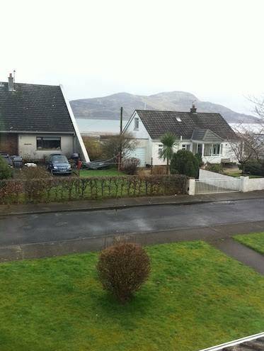 Tigh an eilean