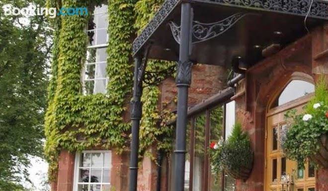 Inchture hotel