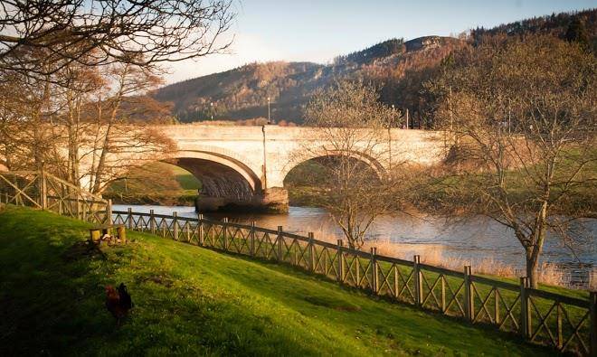 River edge lodges