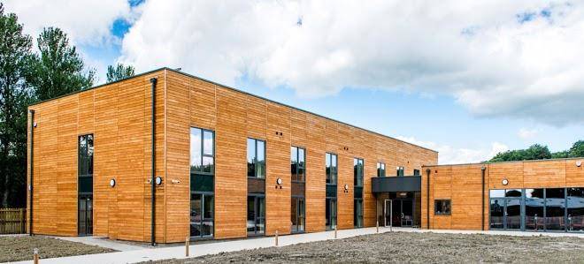 The lodge at perth racecourse