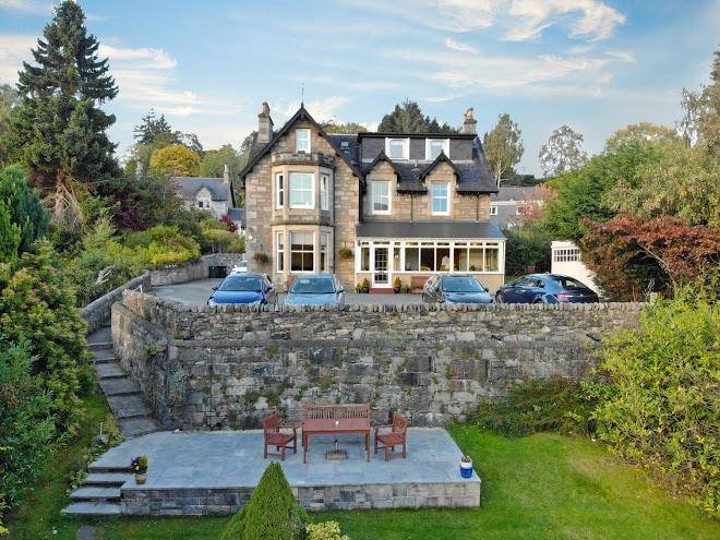 Tigh Na Cloich Hotel Pitlochry Image