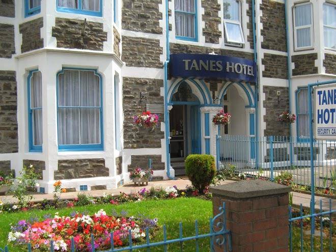 Tanes hotel