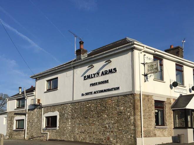 Emlyn arms llanarthne