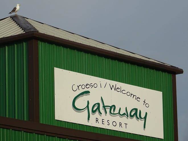 Gateway resort