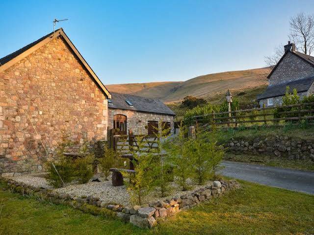 Rhiwddu barns brecon beacons national park