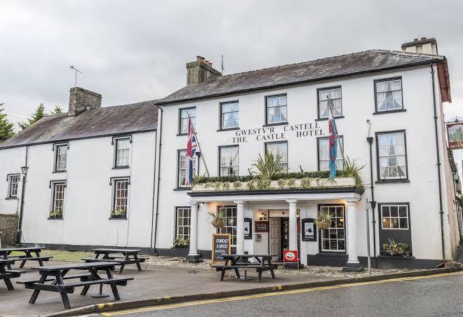 The Castle Hotel Llandovery Image