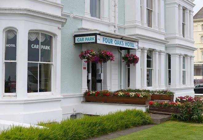 Four oaks hotel