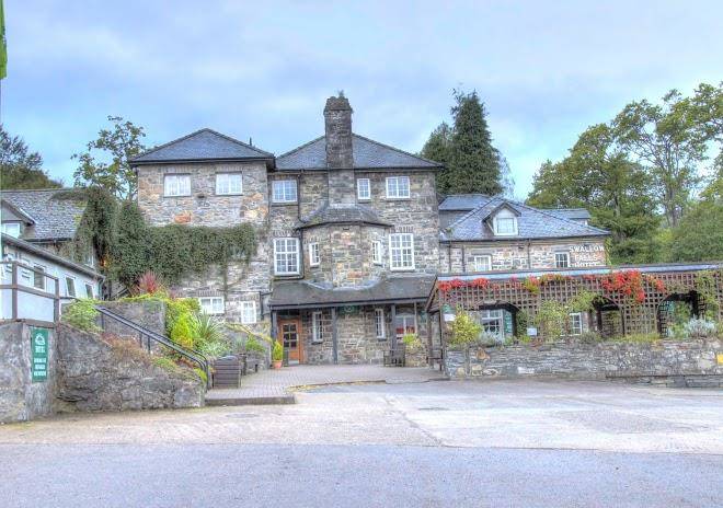 Swallow falls hotel