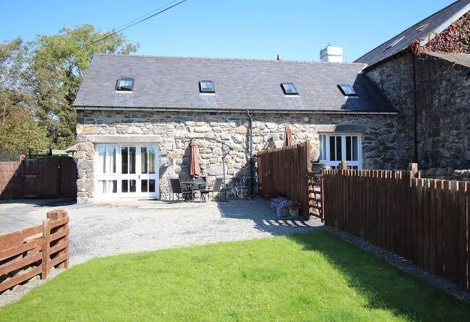 Dolgun uchaf b&b and self catering