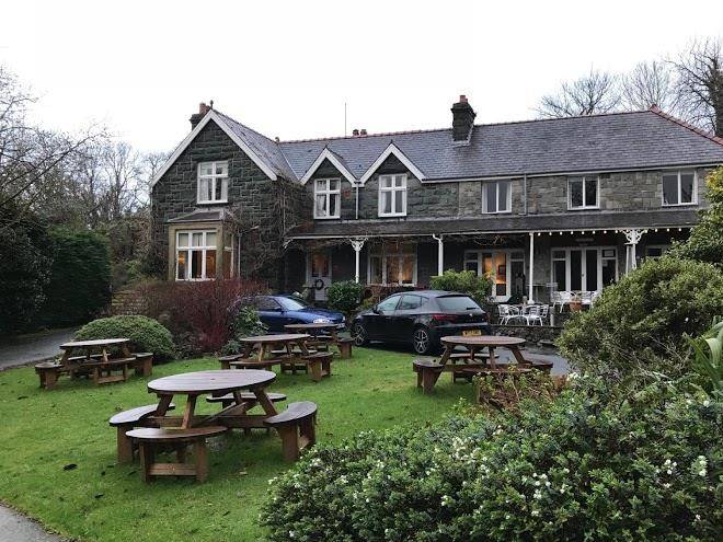 T y mawr hotel