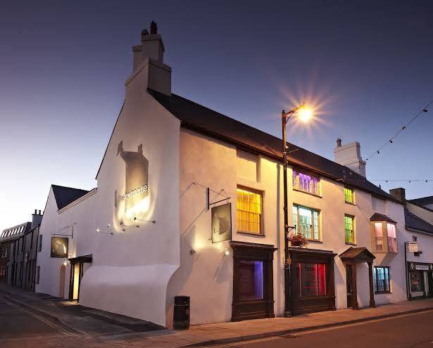 The bull beaumaris