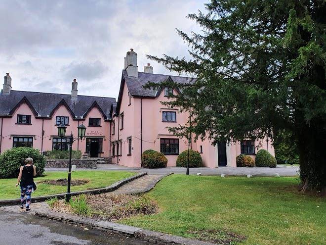 Cwrt bleddyn hotel