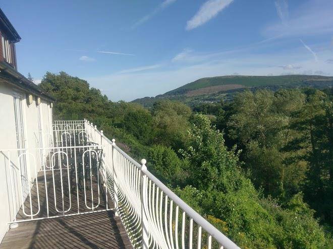 Llanwenarth hotel & riverside restaurant