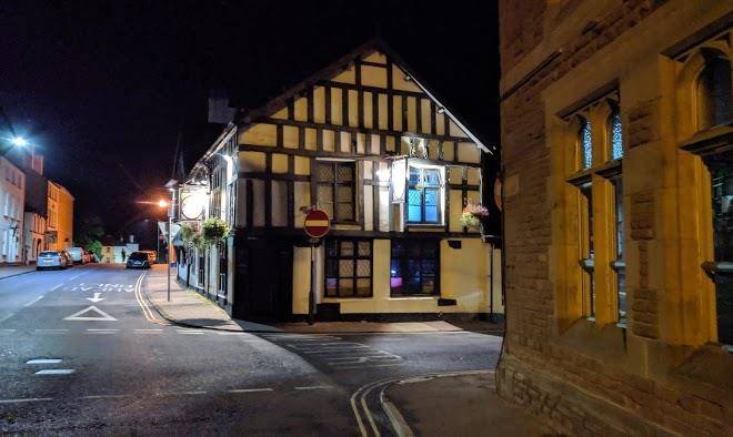 Queens head inn
