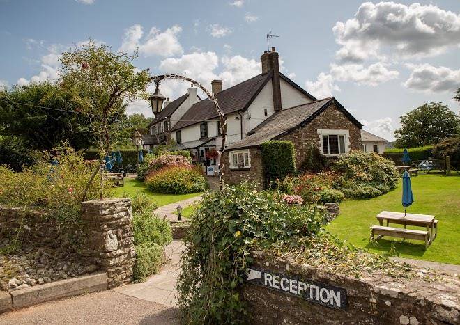 The Greyhound Inn And Hotel Usk Image