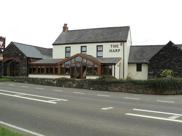 Harp inn
