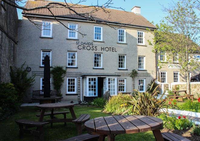 St davids cross hotel