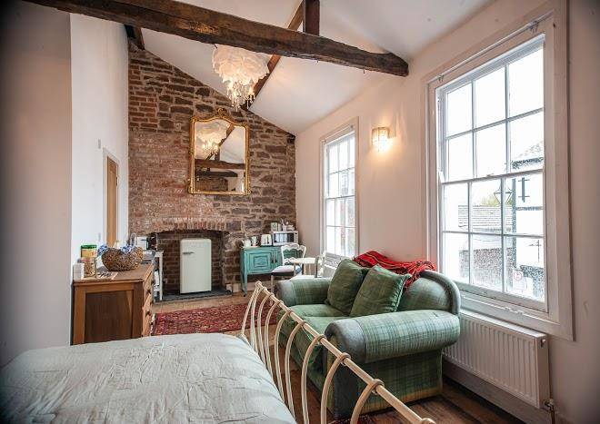 Maison50 luxury artisan b&b in crickhowell