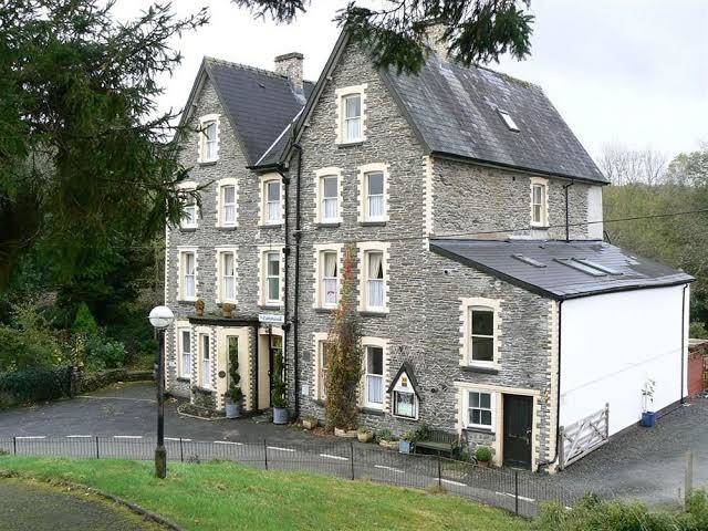 The cammarch hotel