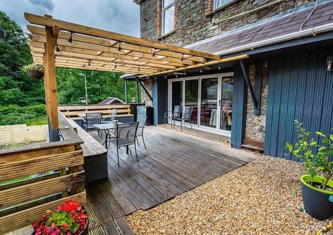 The dunraven hotel treherbert