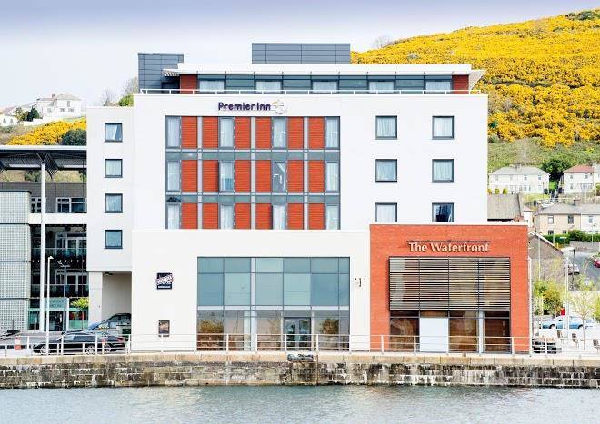 Premier inn swansea waterfront hotel