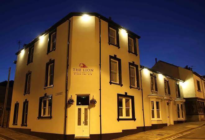 The lion hotel