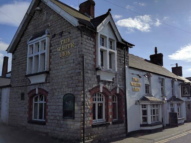 The white lion hotel