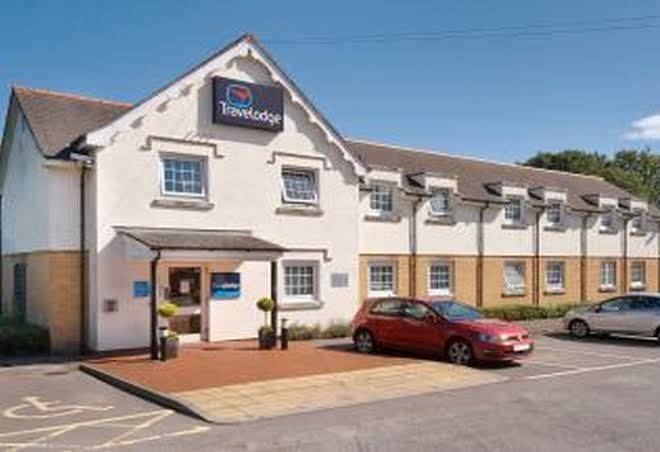 Travelodge cardiff airport