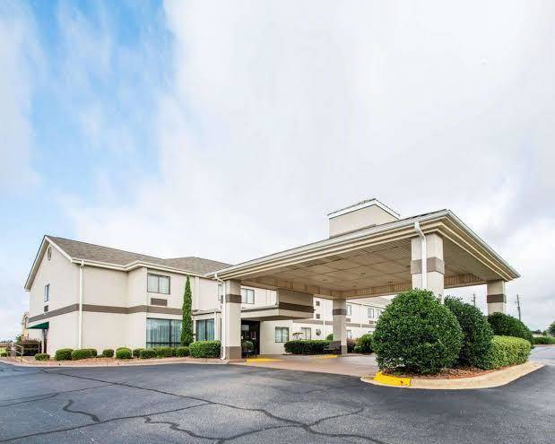 Quality inn prattville i 65