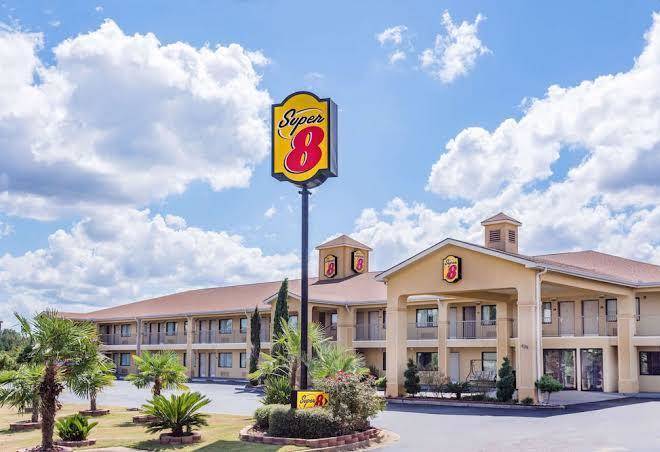 Super 8 By Wyndham Prattville Montgomery Image