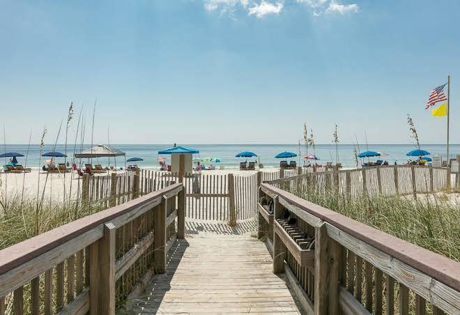Crystal shores west