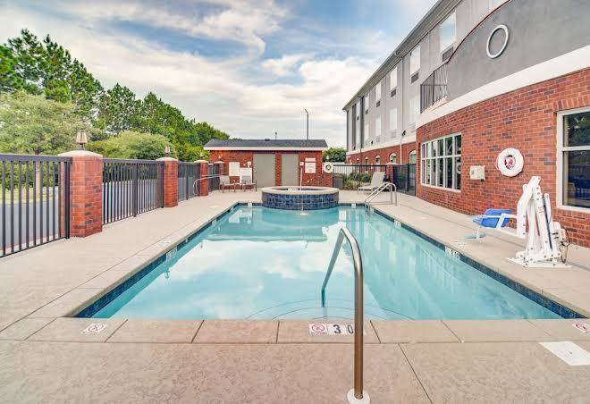 Holiday inn express & suites foley n gulf shores