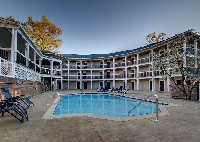 Hotel Finial Bw Premier Collection Image