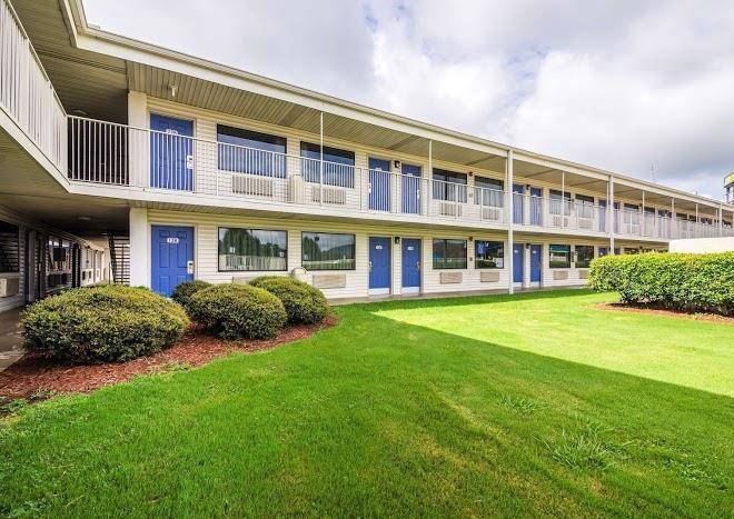 Motel 6 anniston al